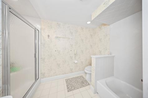 11 Ariel Road Woodbridge CT 06525