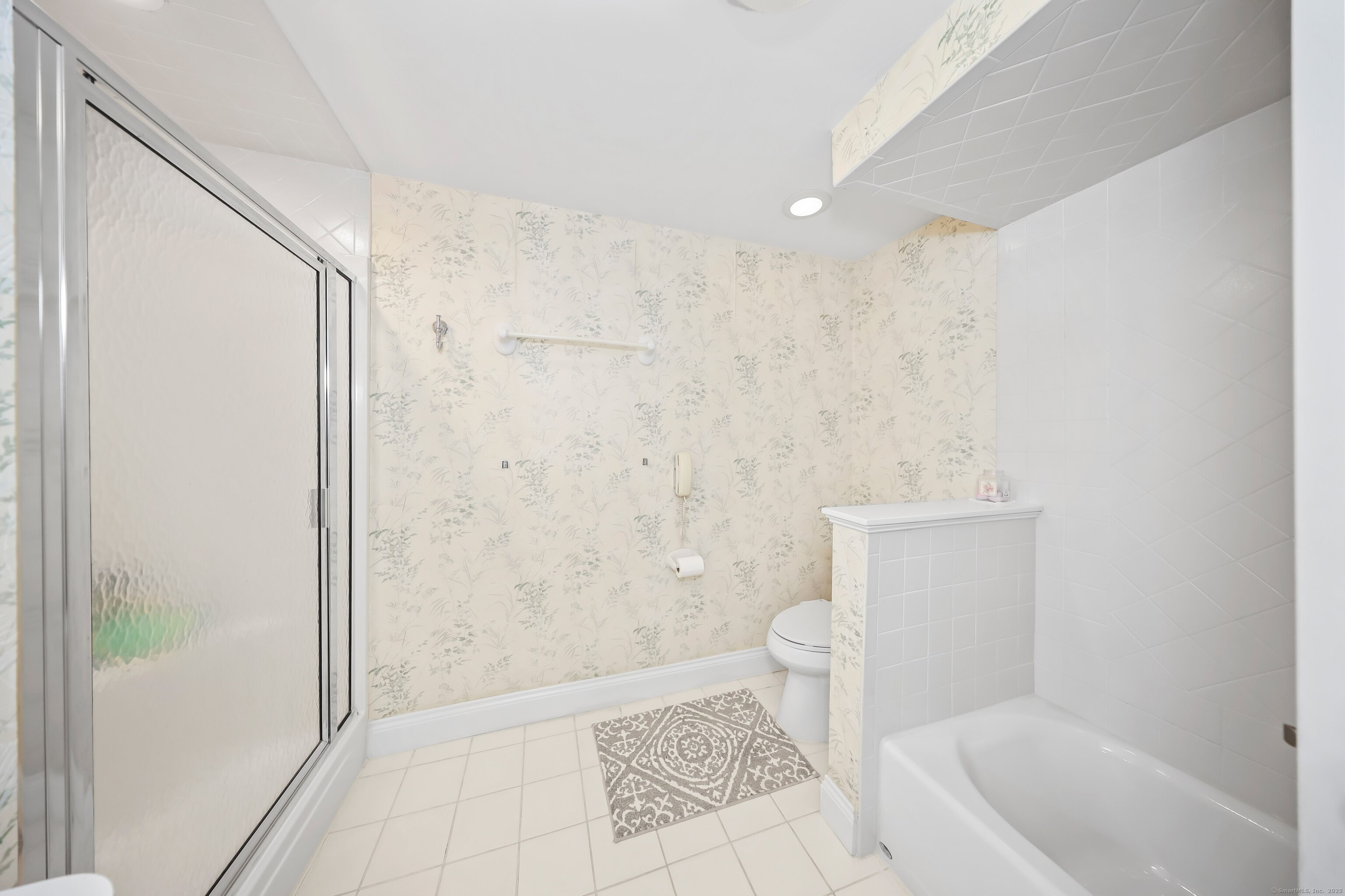 11 Ariel Road Woodbridge CT 06525