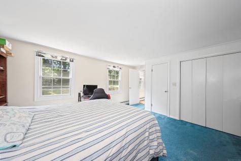 11 Ariel Road Woodbridge CT 06525