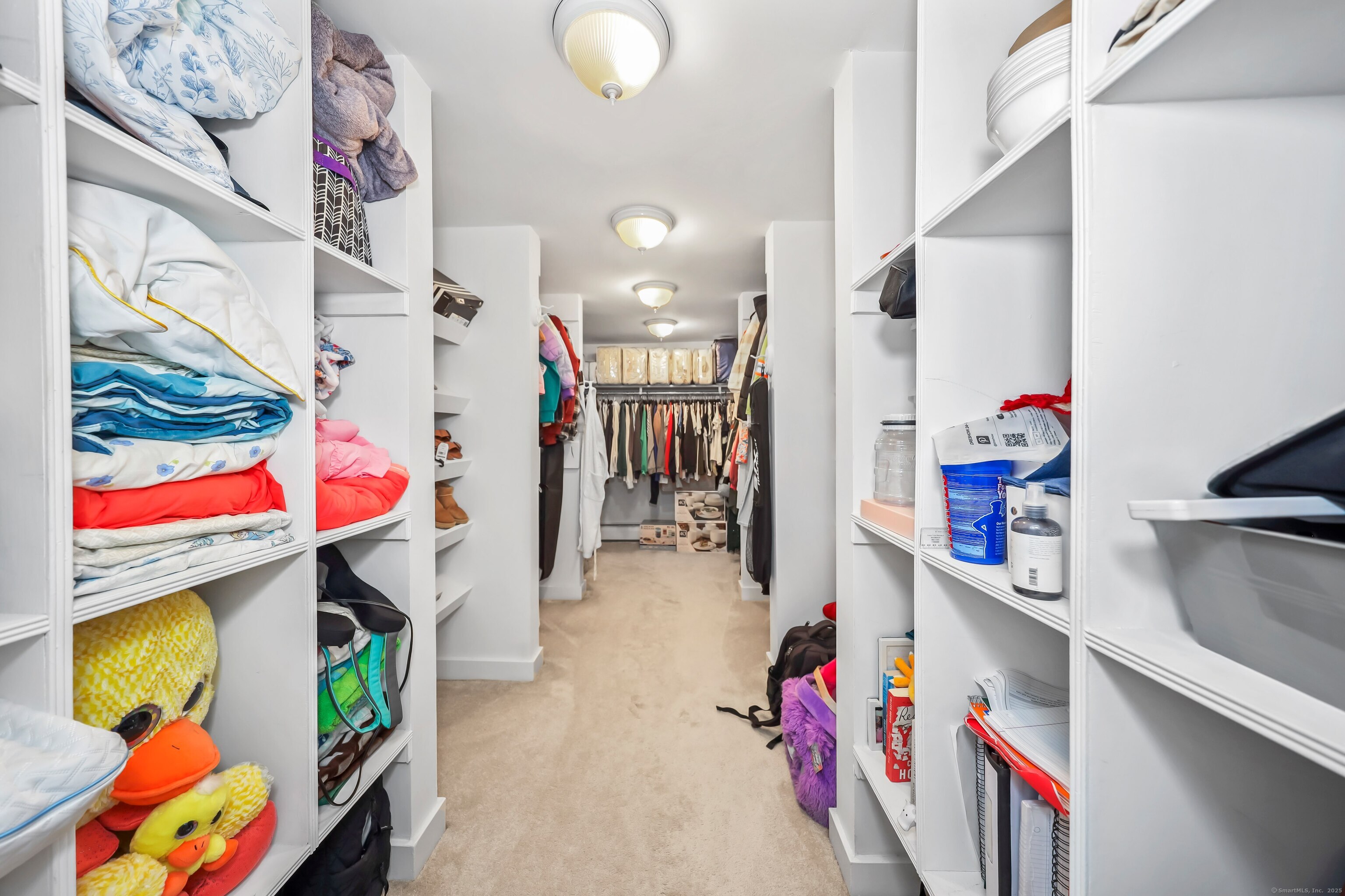 11 Ariel Road Woodbridge CT 06525