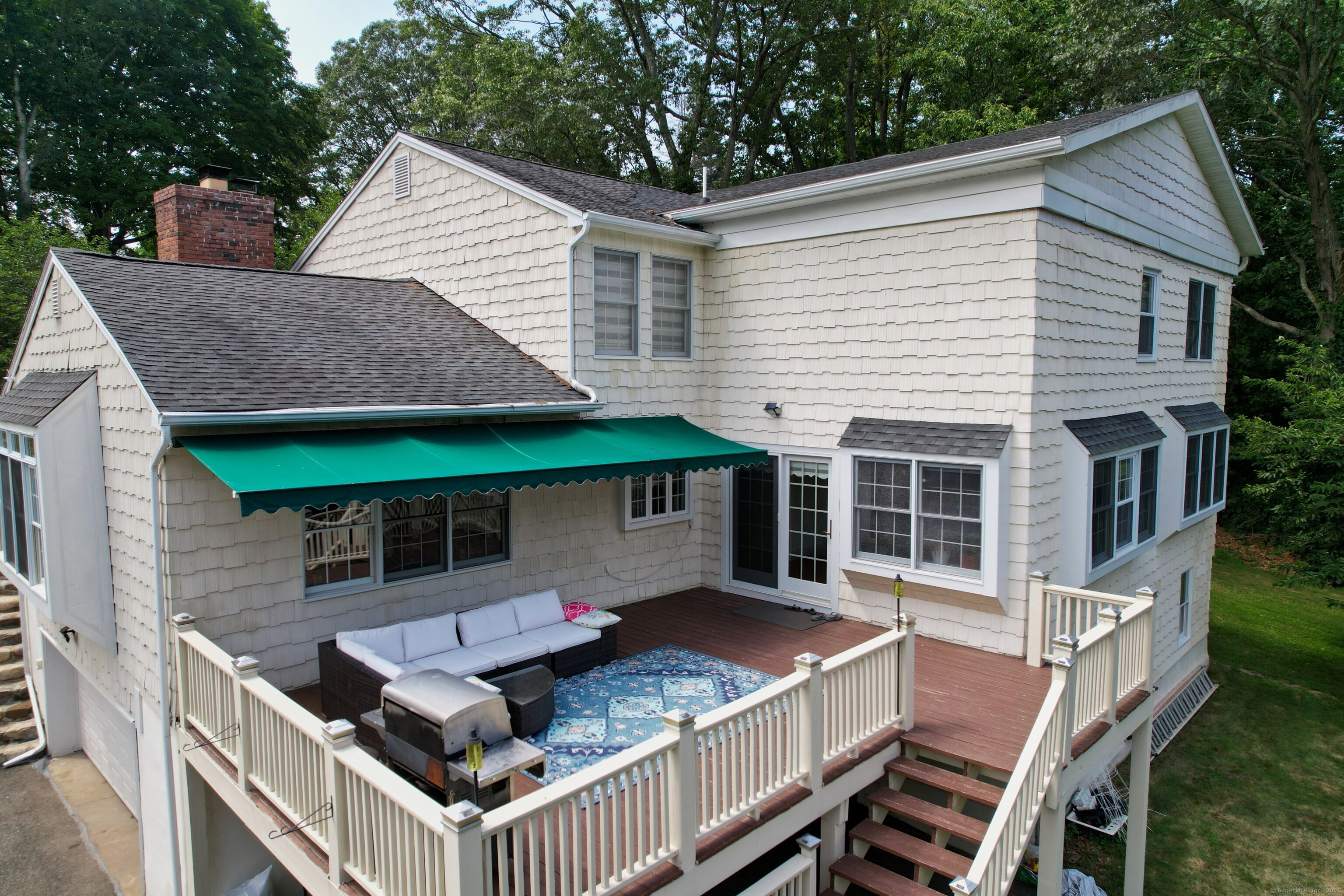 11 Ariel Road Woodbridge CT 06525