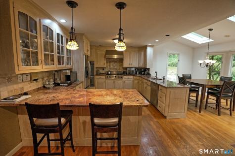 14 Brae Loch Way Shelton CT 06484