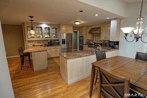 14 Brae Loch Way Shelton CT 06484