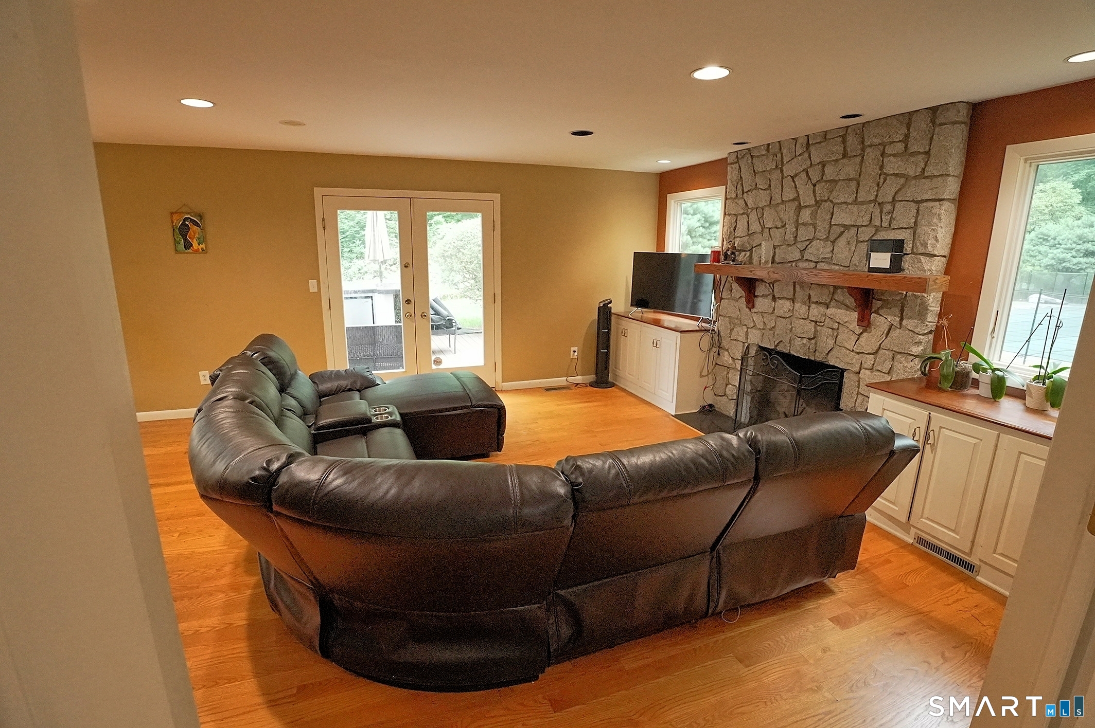 14 Brae Loch Way Shelton CT 06484
