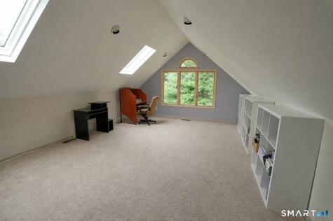 14 Brae Loch Way Shelton CT 06484