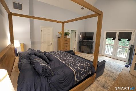 14 Brae Loch Way Shelton CT 06484