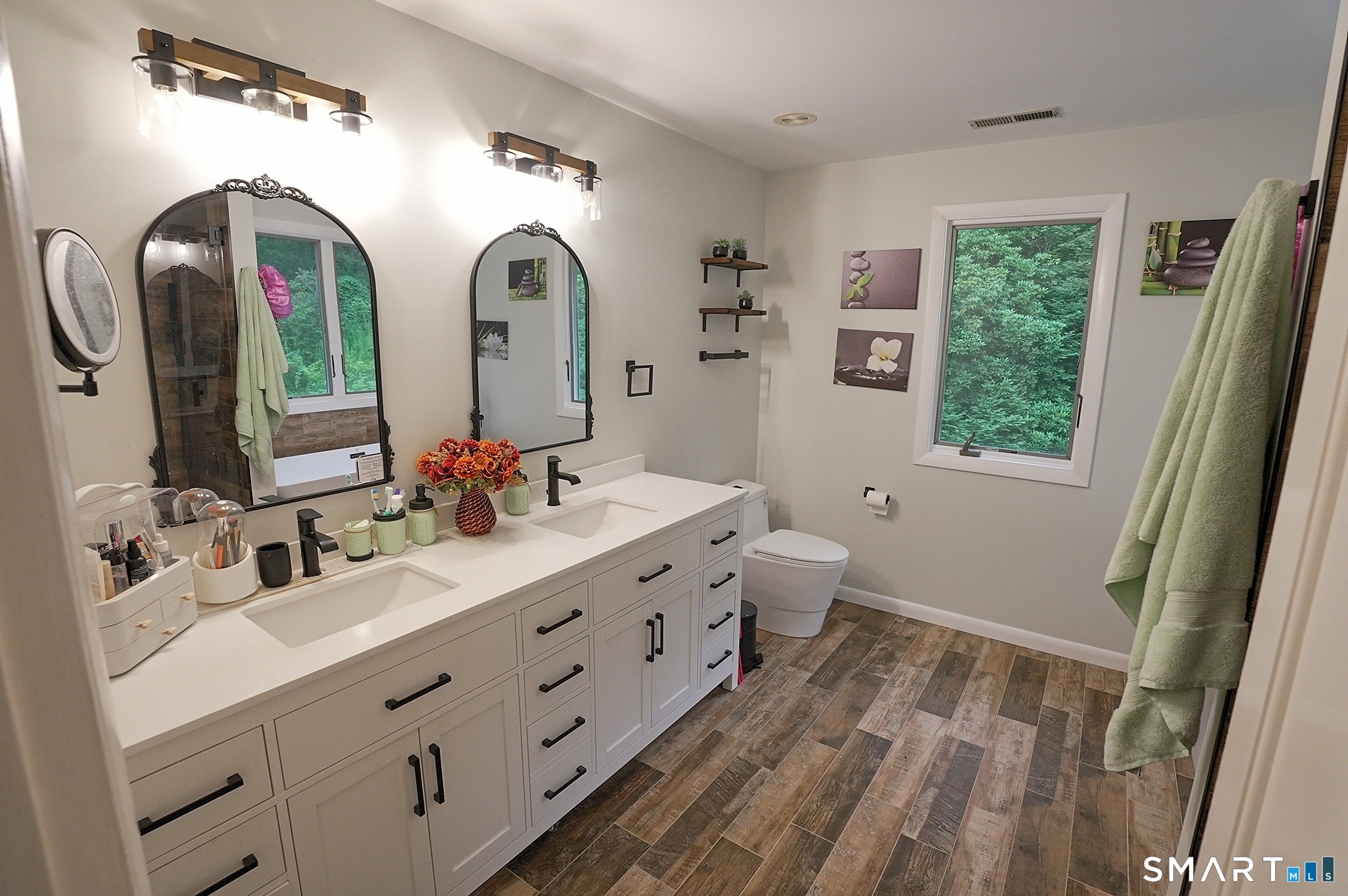 14 Brae Loch Way Shelton CT 06484