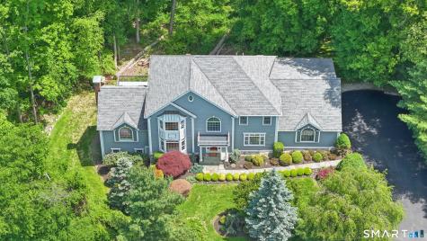 35 Hunting Ridge Road Easton CT 06612
