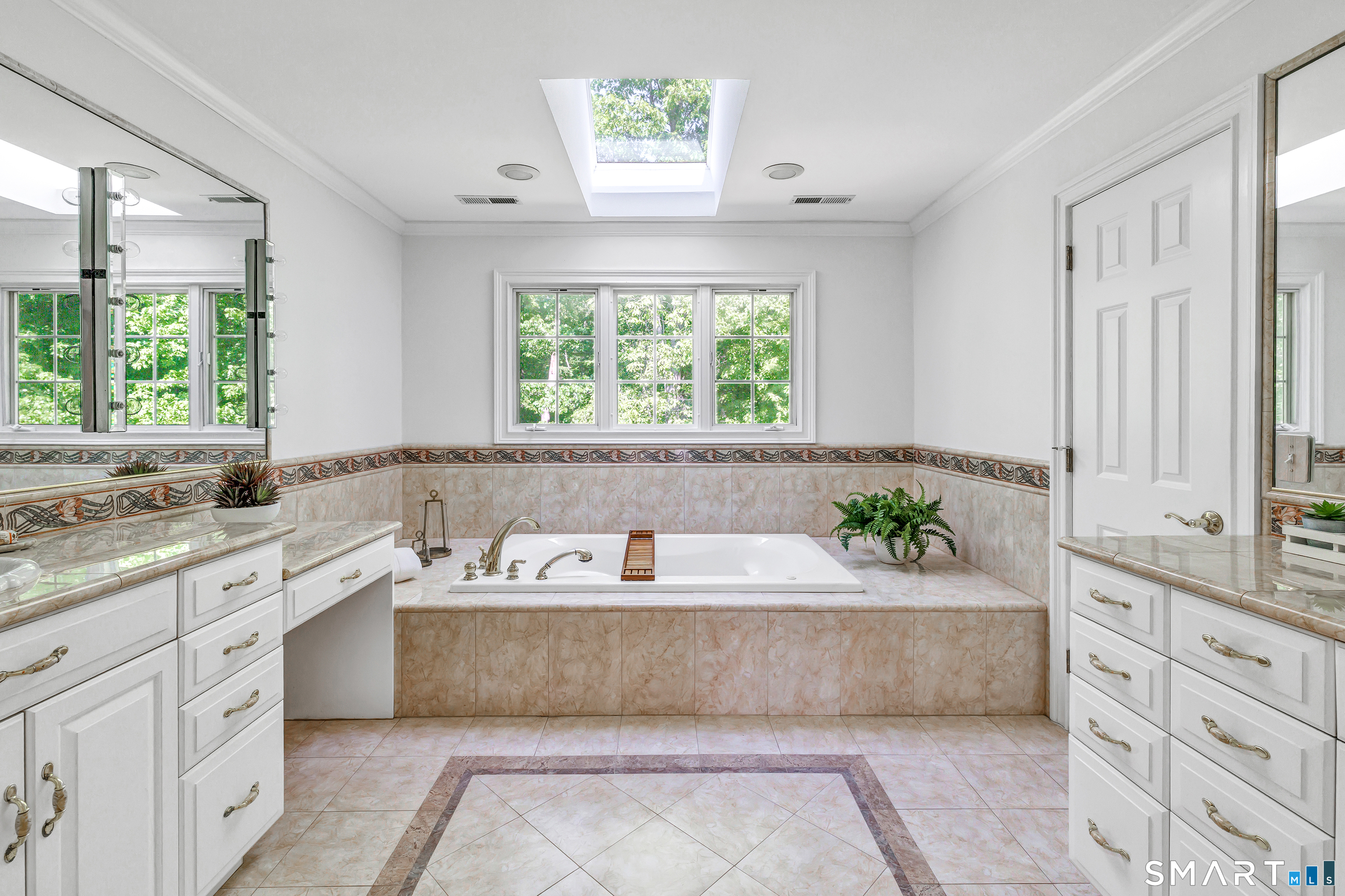 35 Hunting Ridge Road Easton CT 06612
