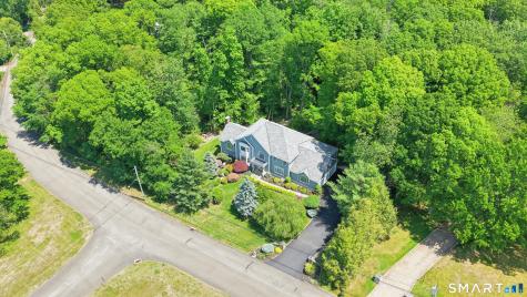 35 Hunting Ridge Road Easton CT 06612