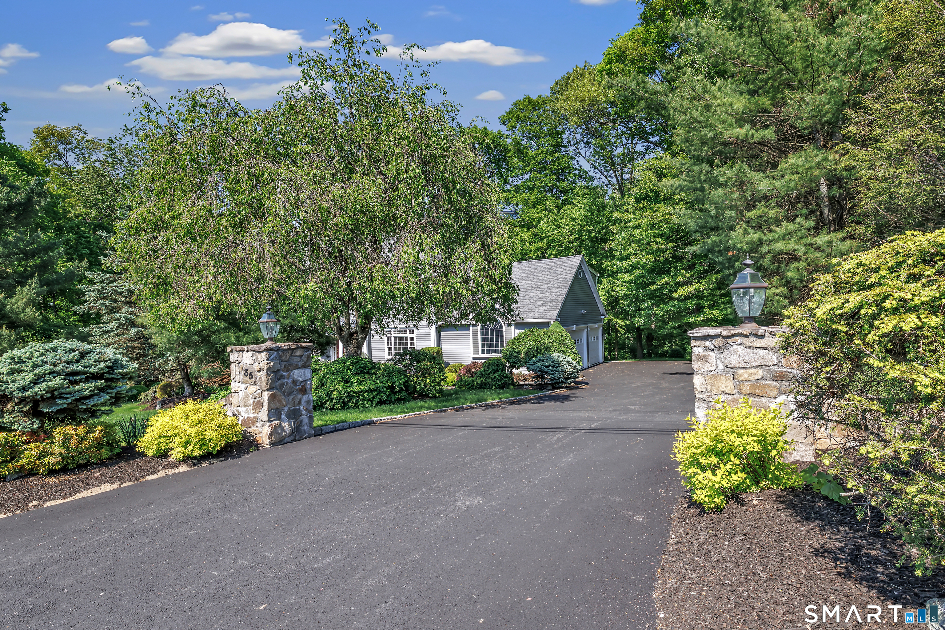 35 Hunting Ridge Road Easton CT 06612