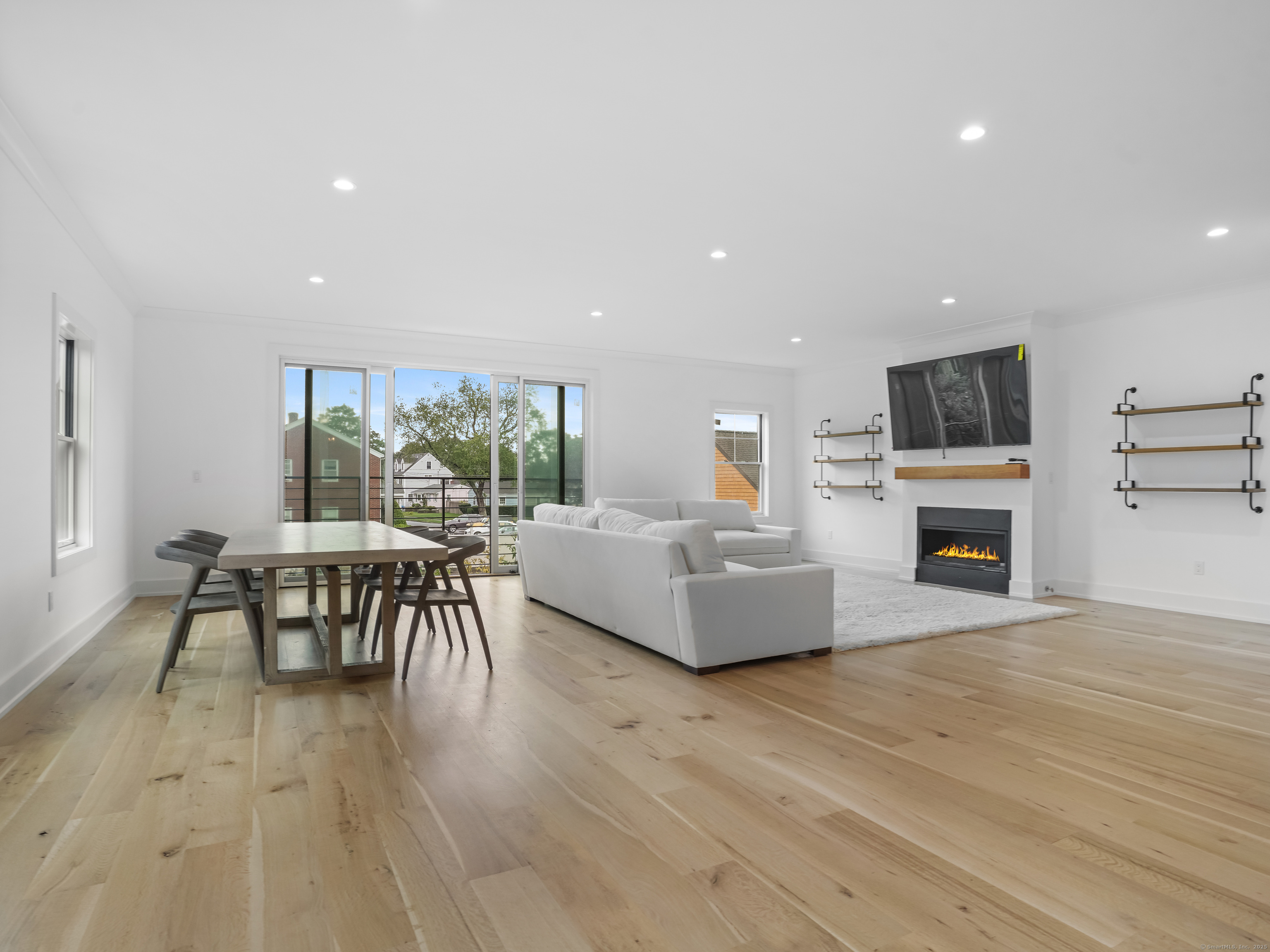 345 Reef Road Fairfield CT 06824