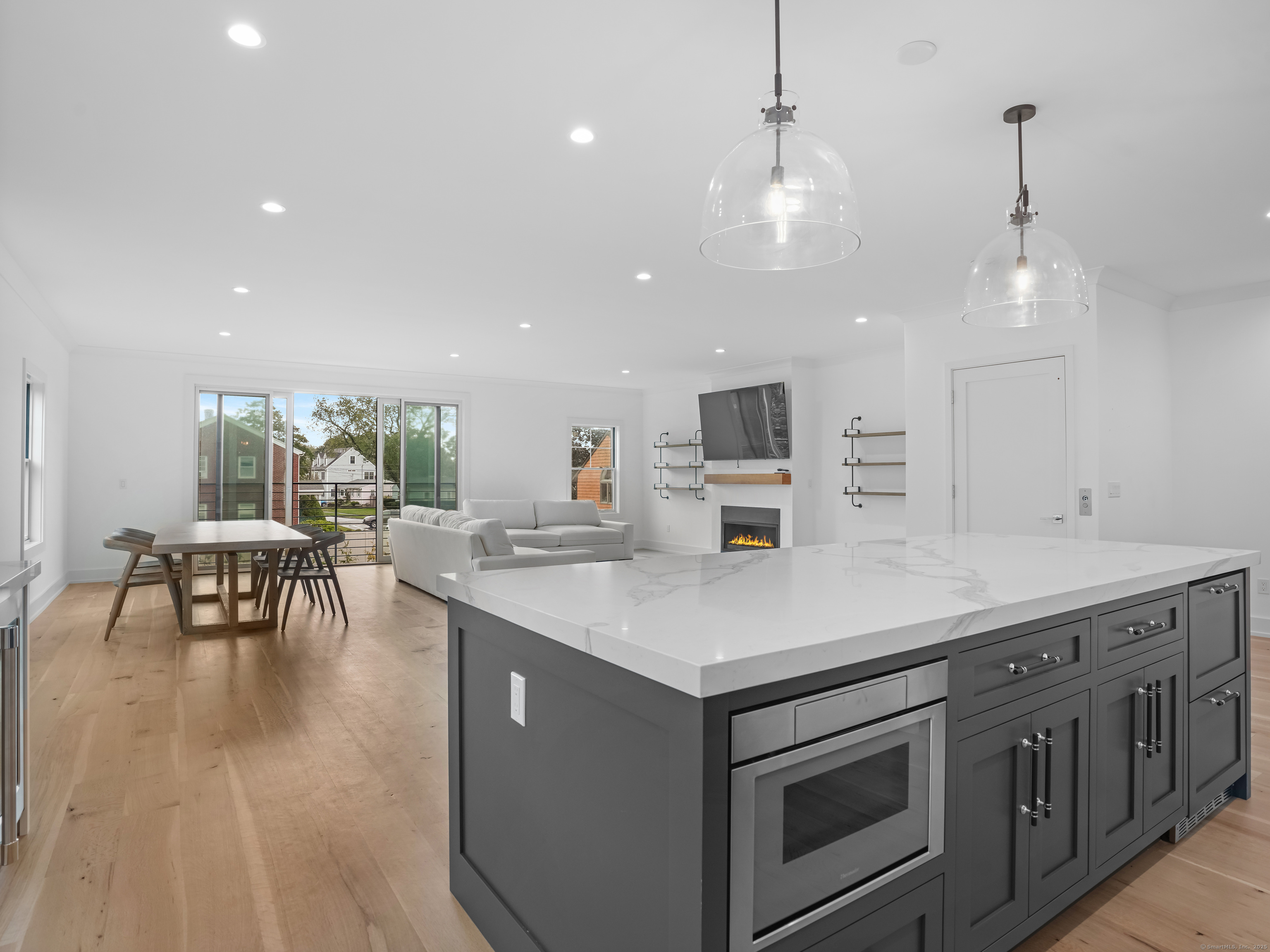 345 Reef Road Fairfield CT 06824