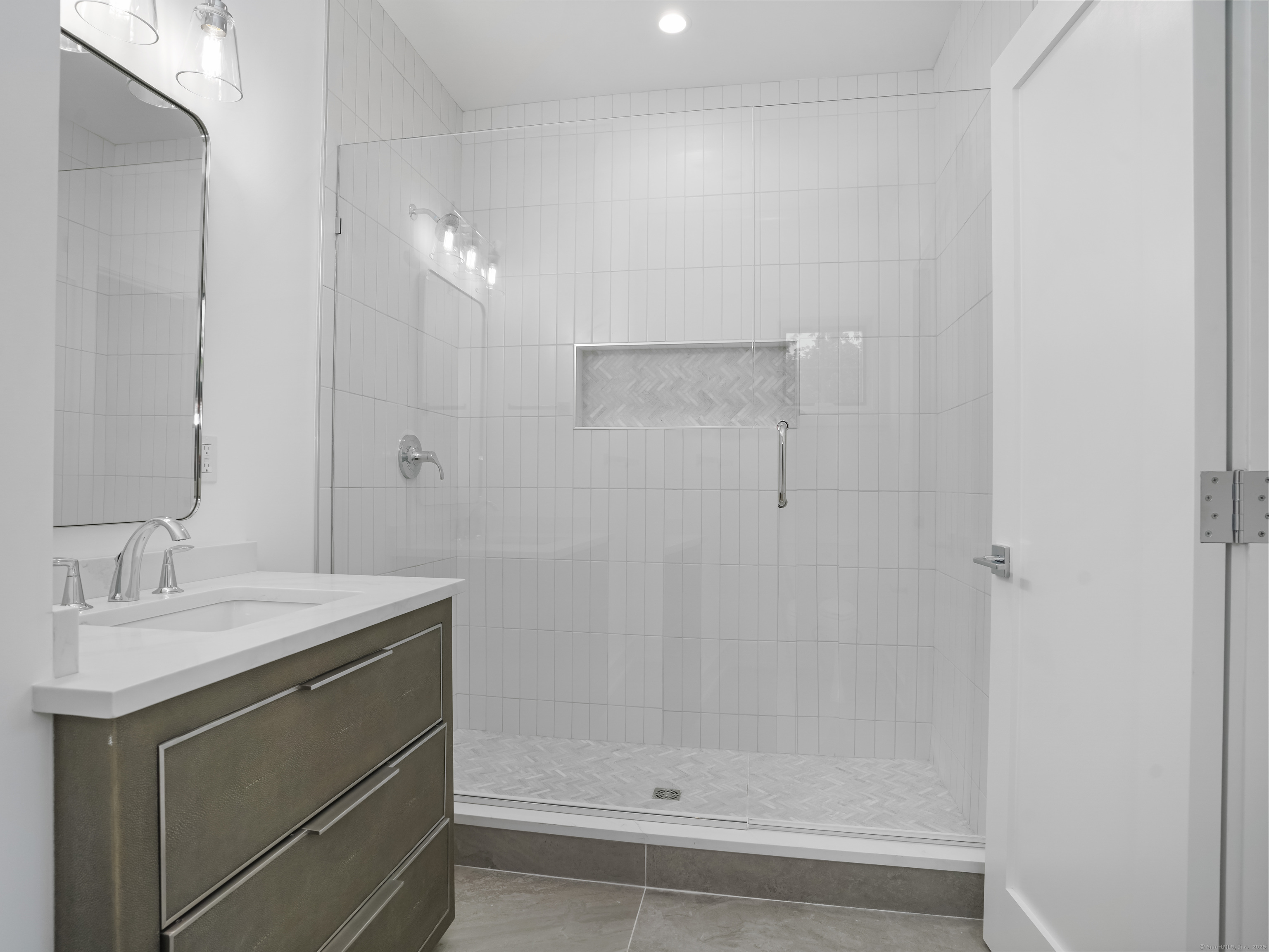 345 Reef Road Fairfield CT 06824