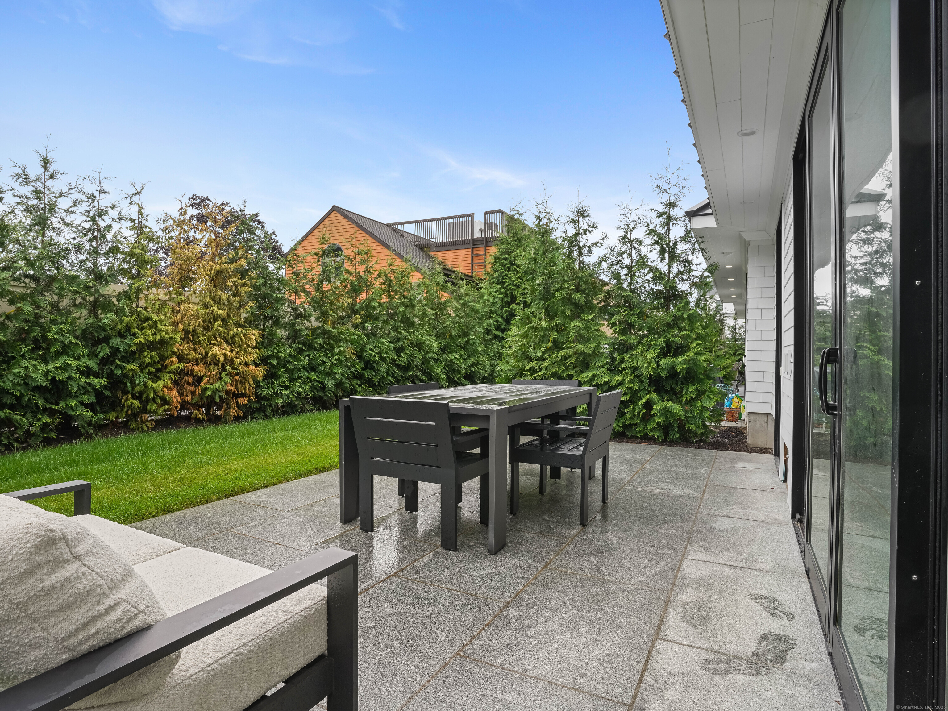 345 Reef Road Fairfield CT 06824