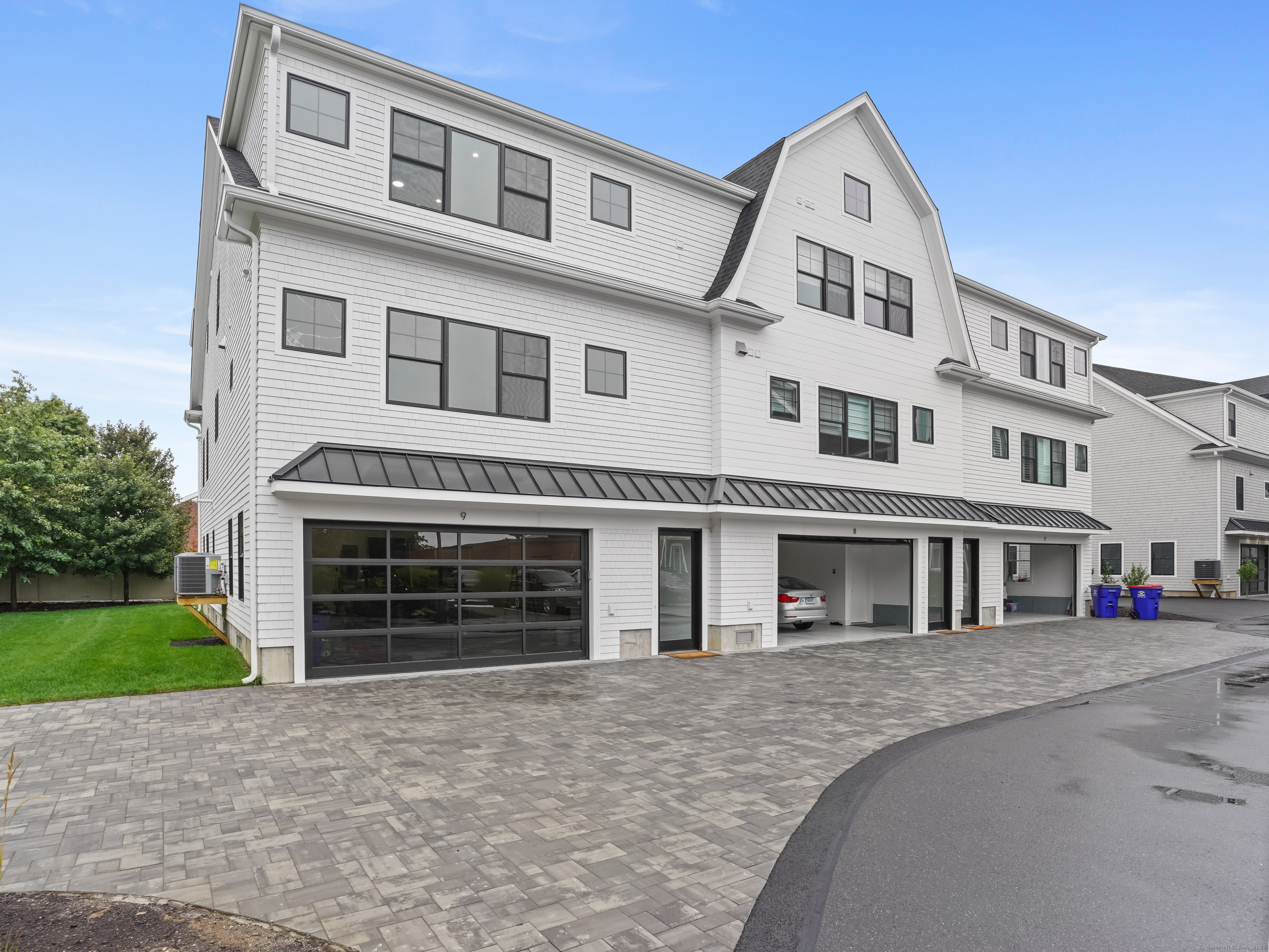 345 Reef Road Fairfield CT 06824