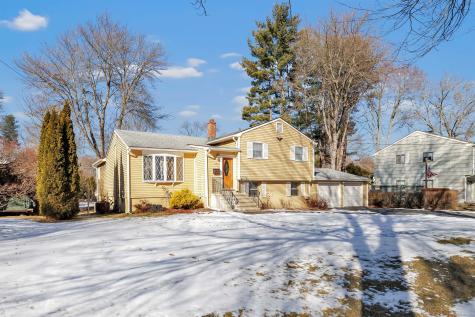71 Robin Lane Fairfield CT 06824