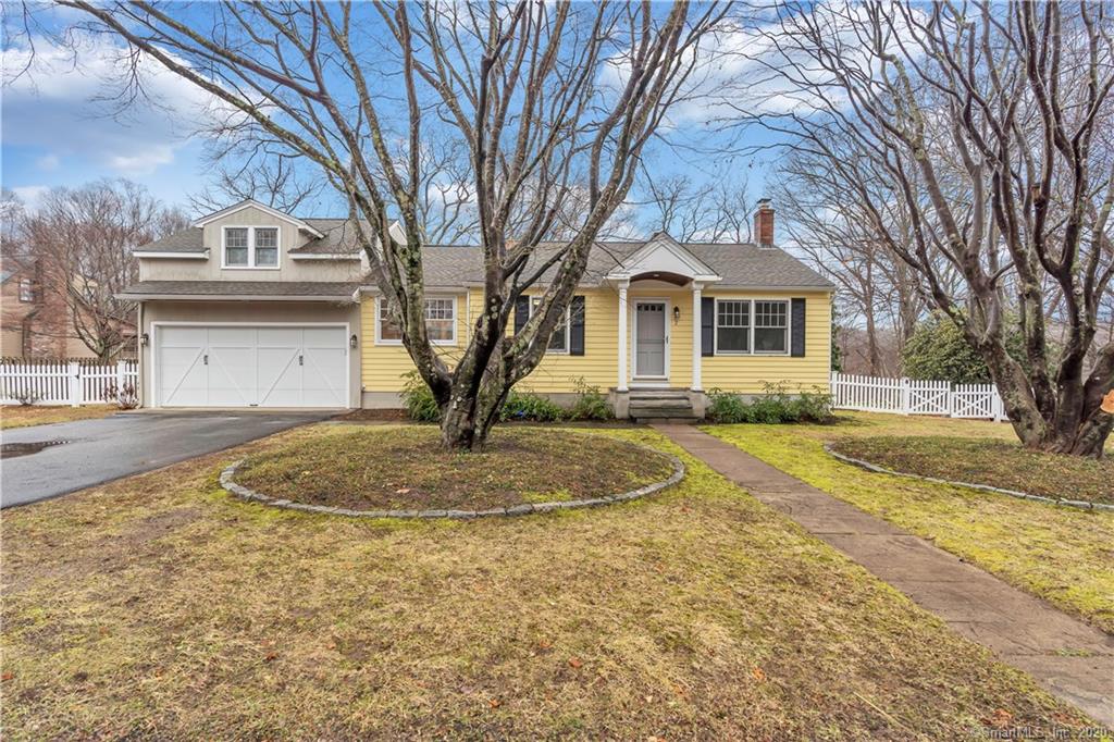2 Cedar Grove Terrace Extension Essex CT 06426