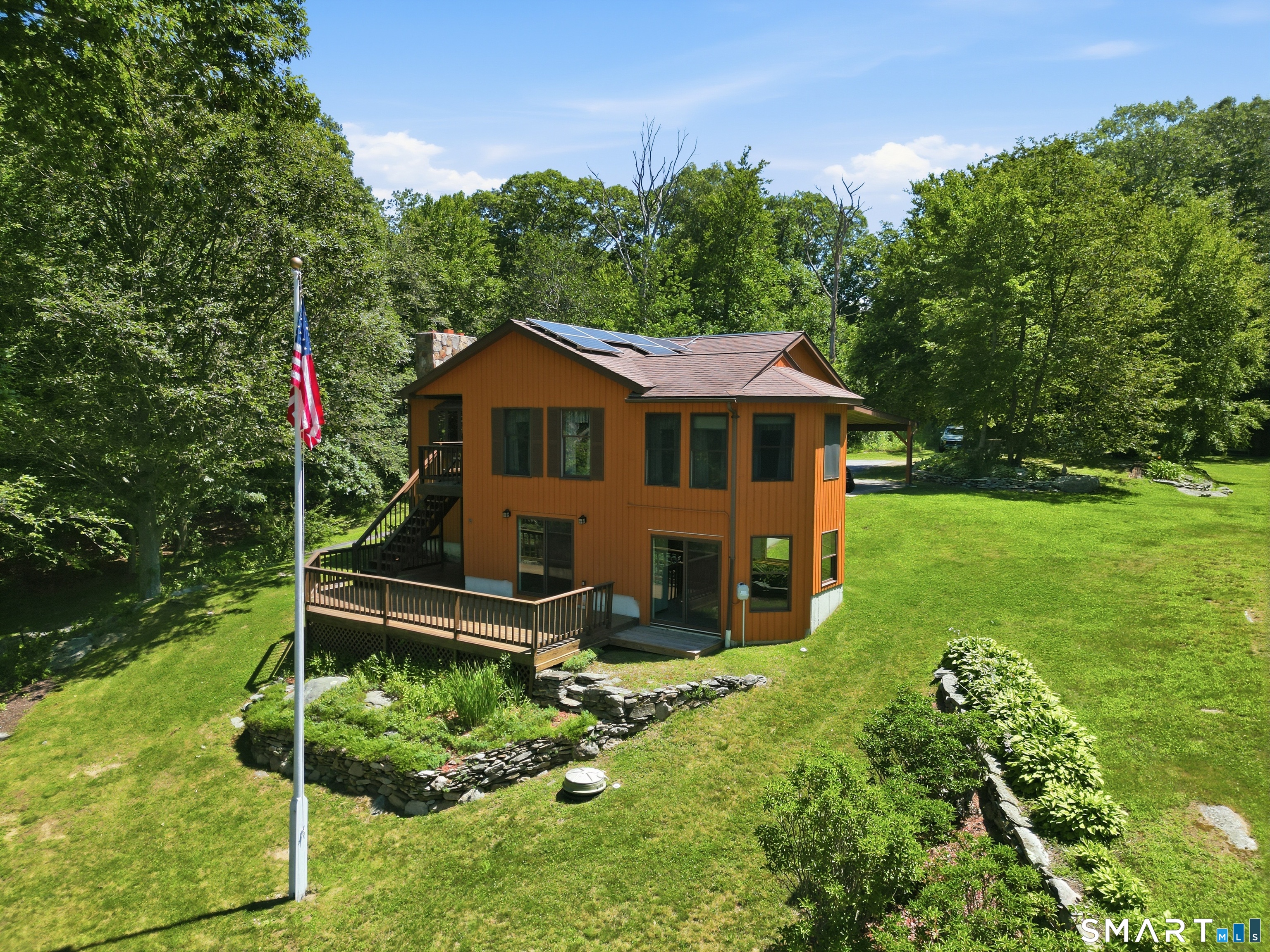 229 Deepwood Drive Lebanon CT 06249