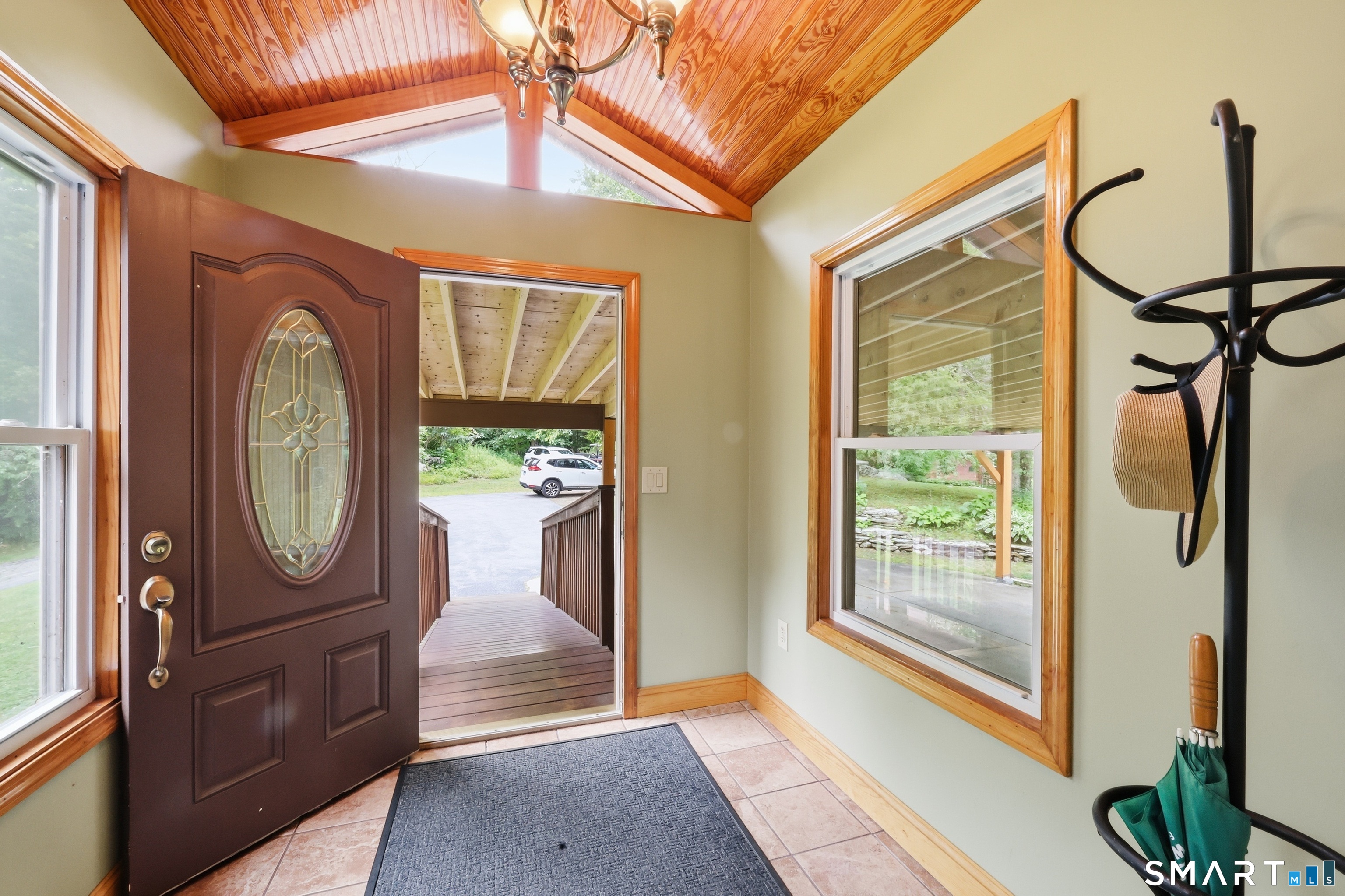 229 Deepwood Drive Lebanon CT 06249
