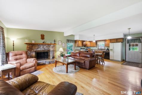 229 Deepwood Drive Lebanon CT 06249