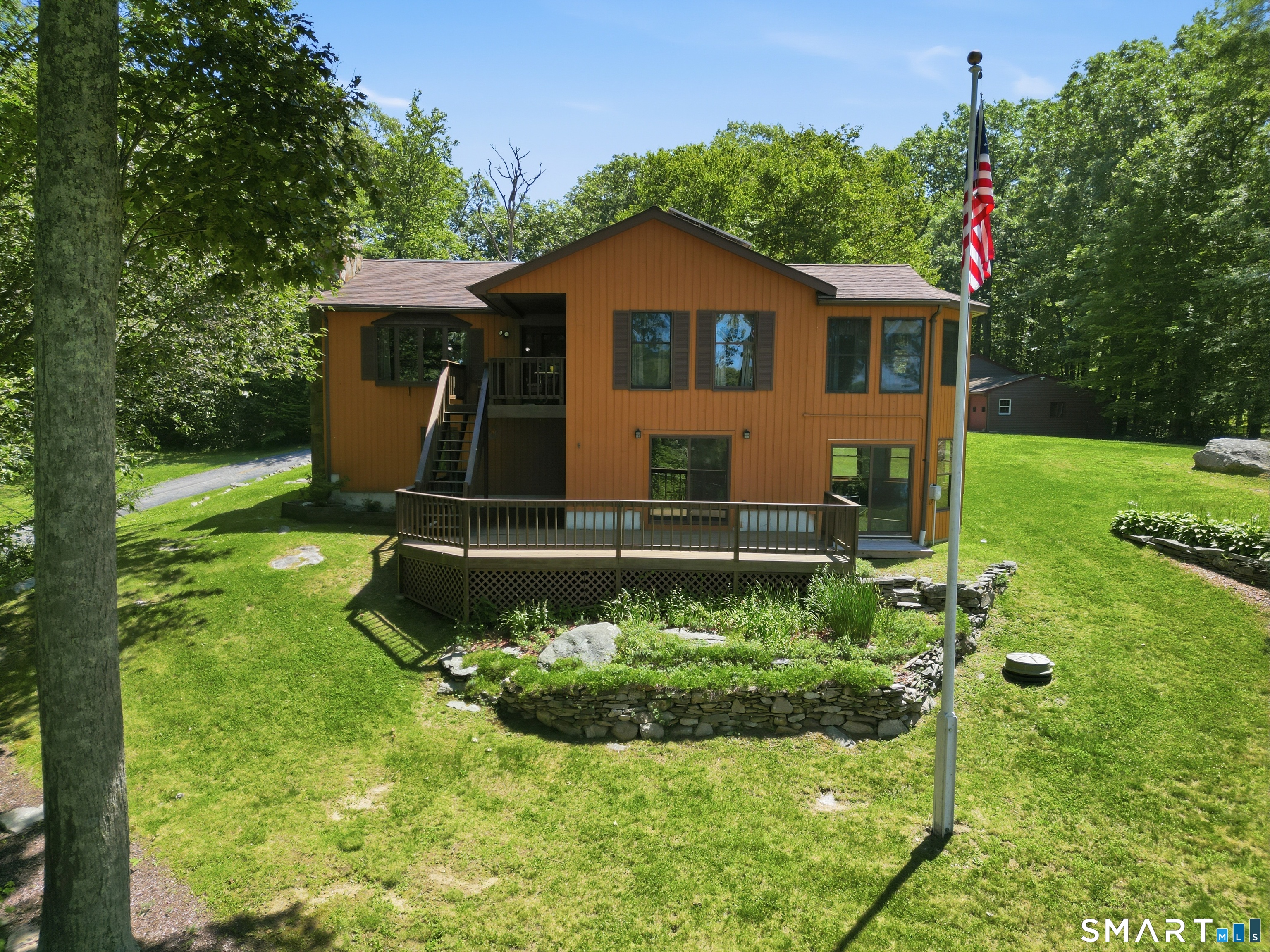 229 Deepwood Drive Lebanon CT 06249