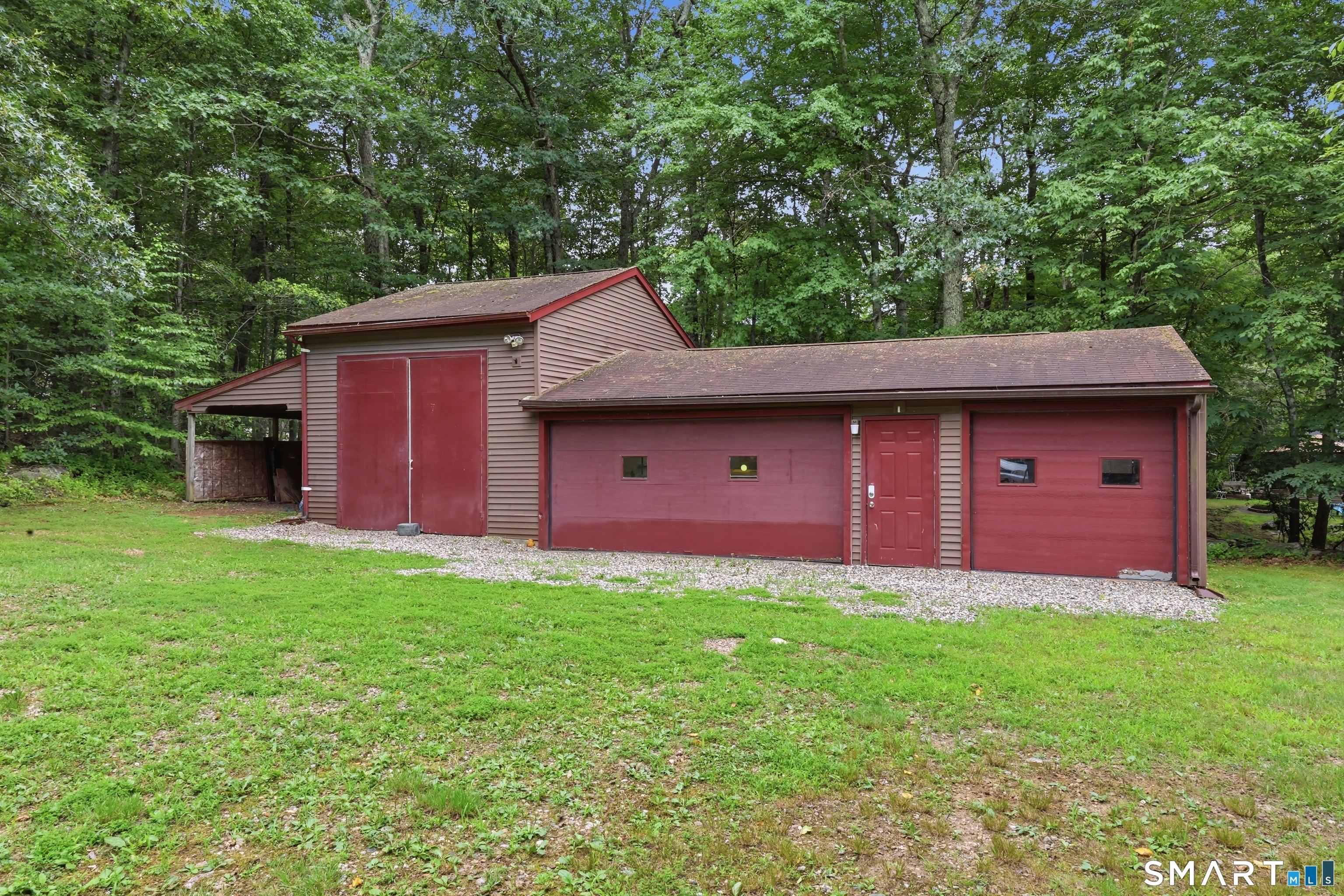 229 Deepwood Drive Lebanon CT 06249