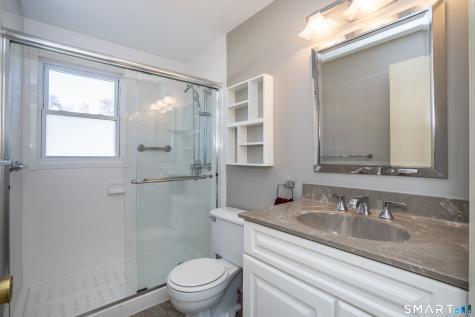 25 Kimberly Lane East Hartford CT 06108