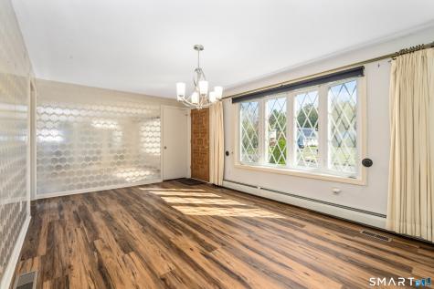 25 Kimberly Lane East Hartford CT 06108