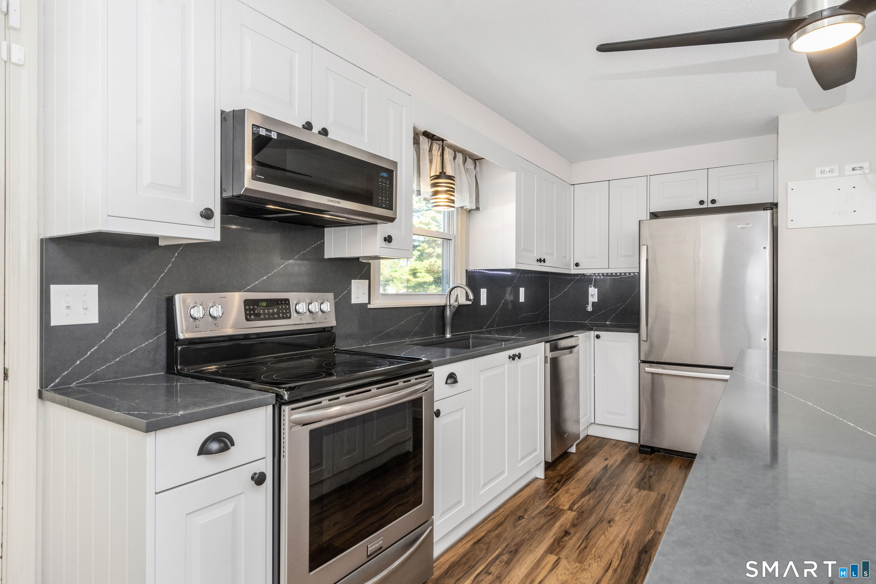 25 Kimberly Lane East Hartford CT 06108