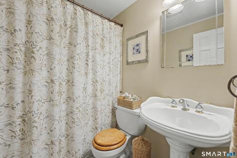 20 Mauweehoo Hill Sherman CT 06784