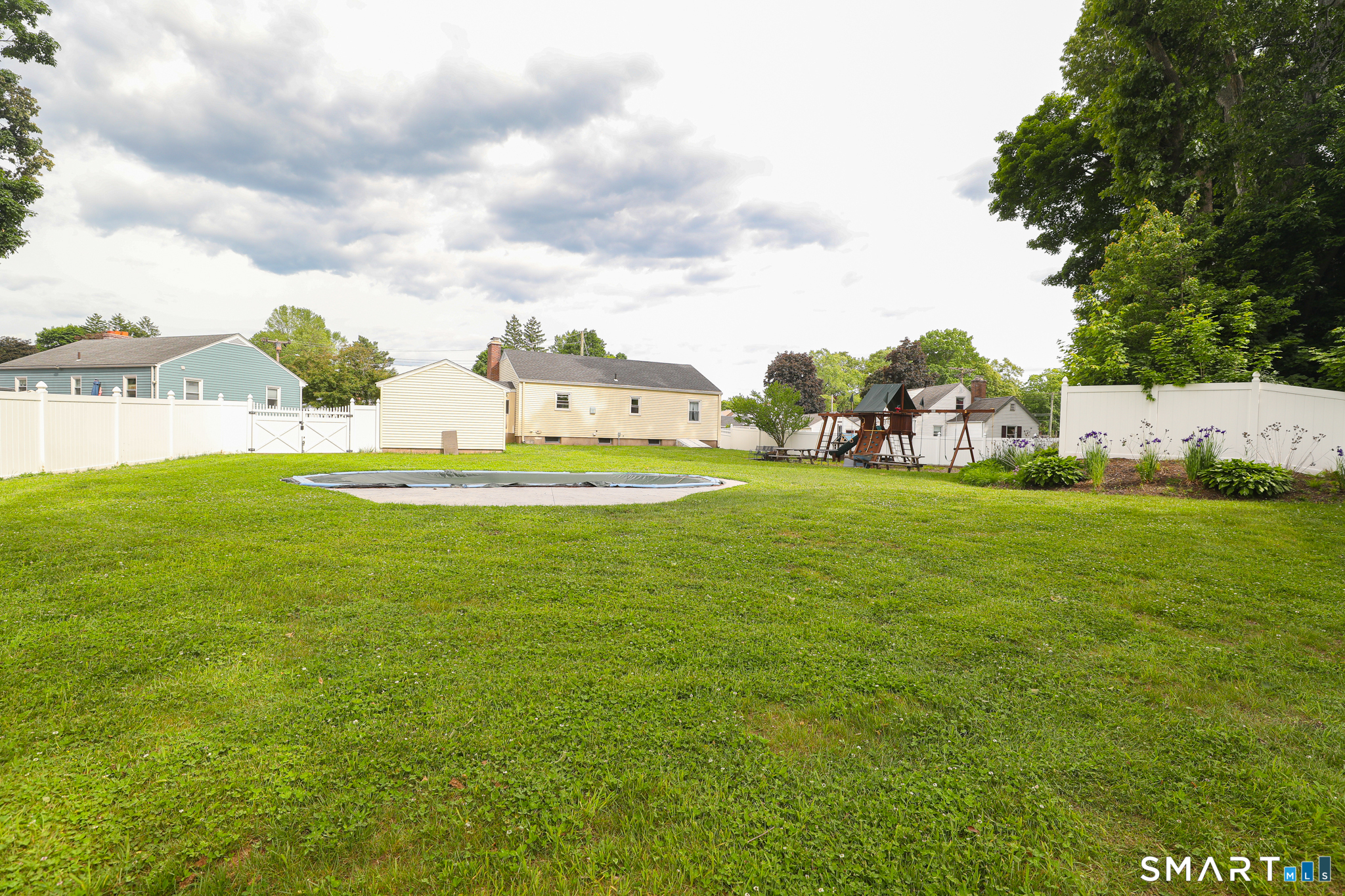 15 Sherwood Circle Manchester CT 06042