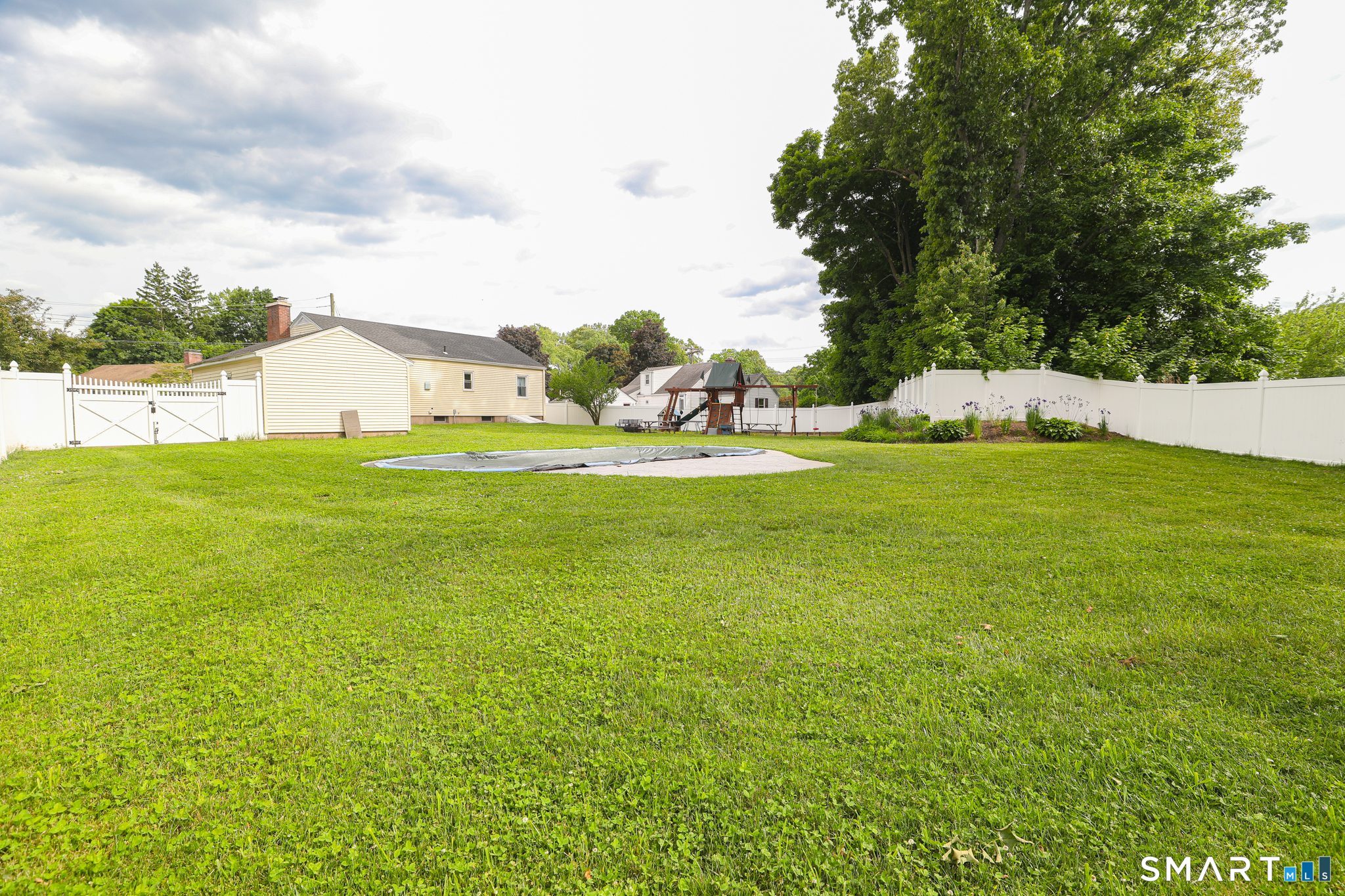 15 Sherwood Circle Manchester CT 06042