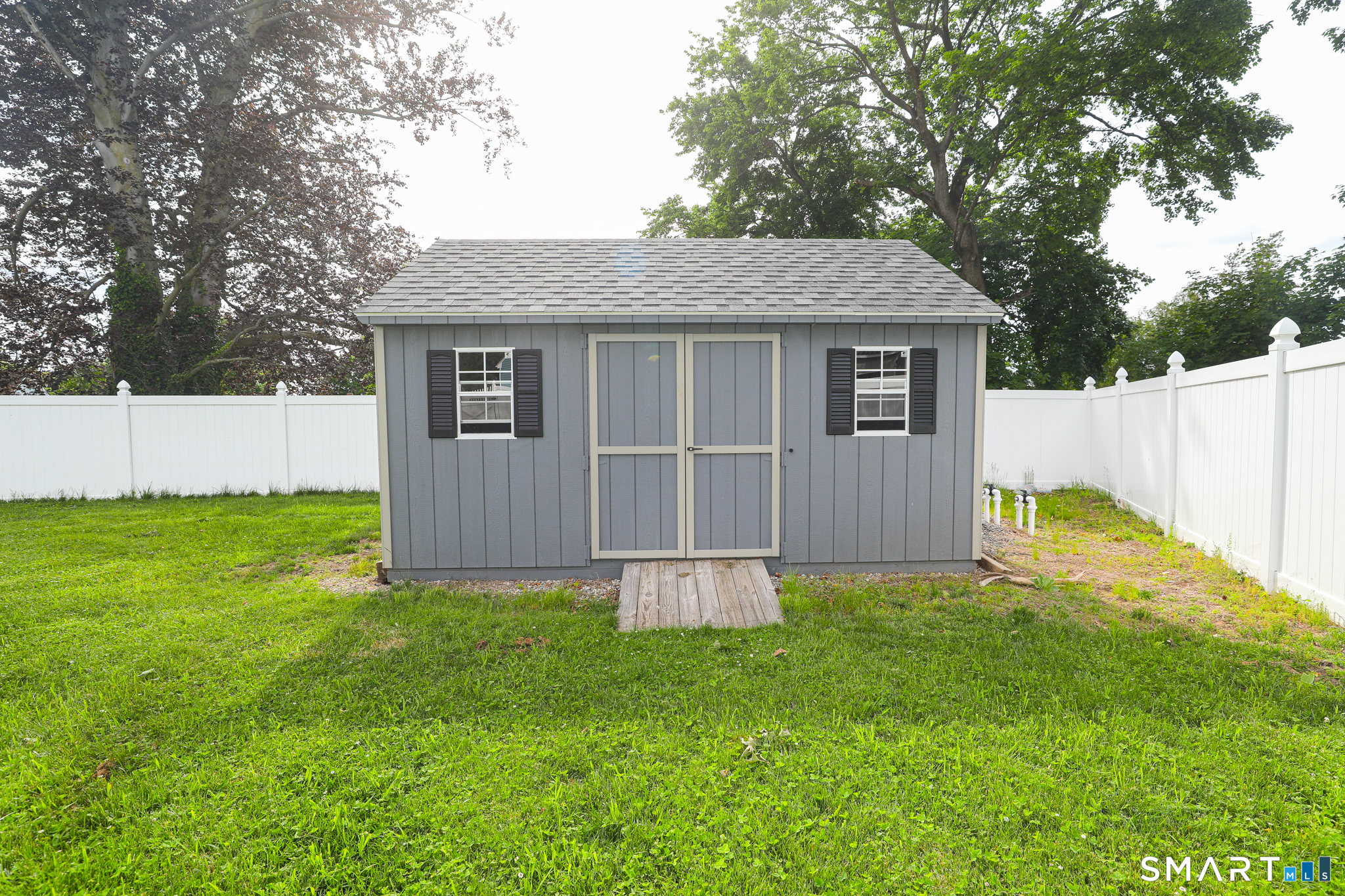 15 Sherwood Circle Manchester CT 06042