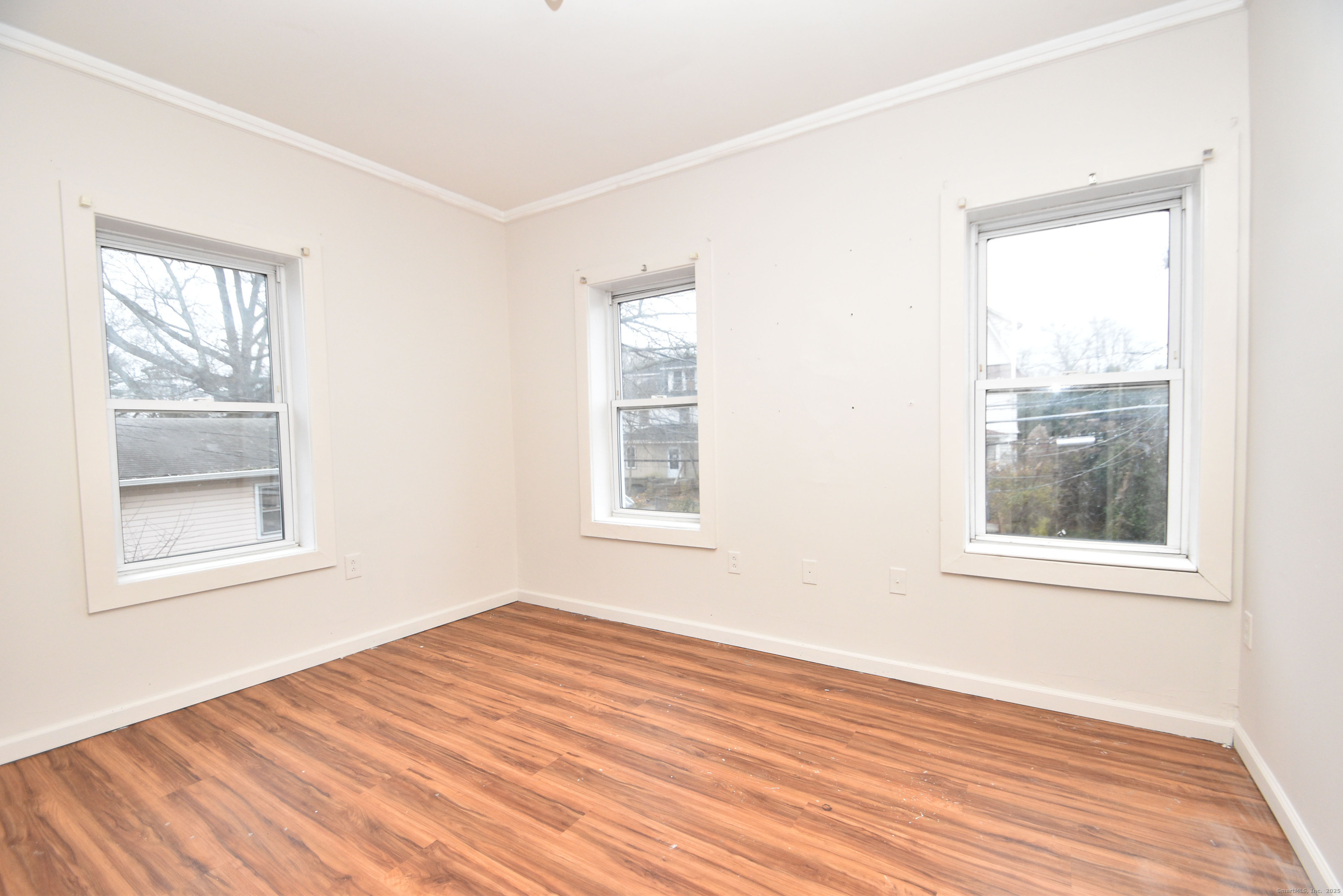 385 Broad Street New London CT 06320