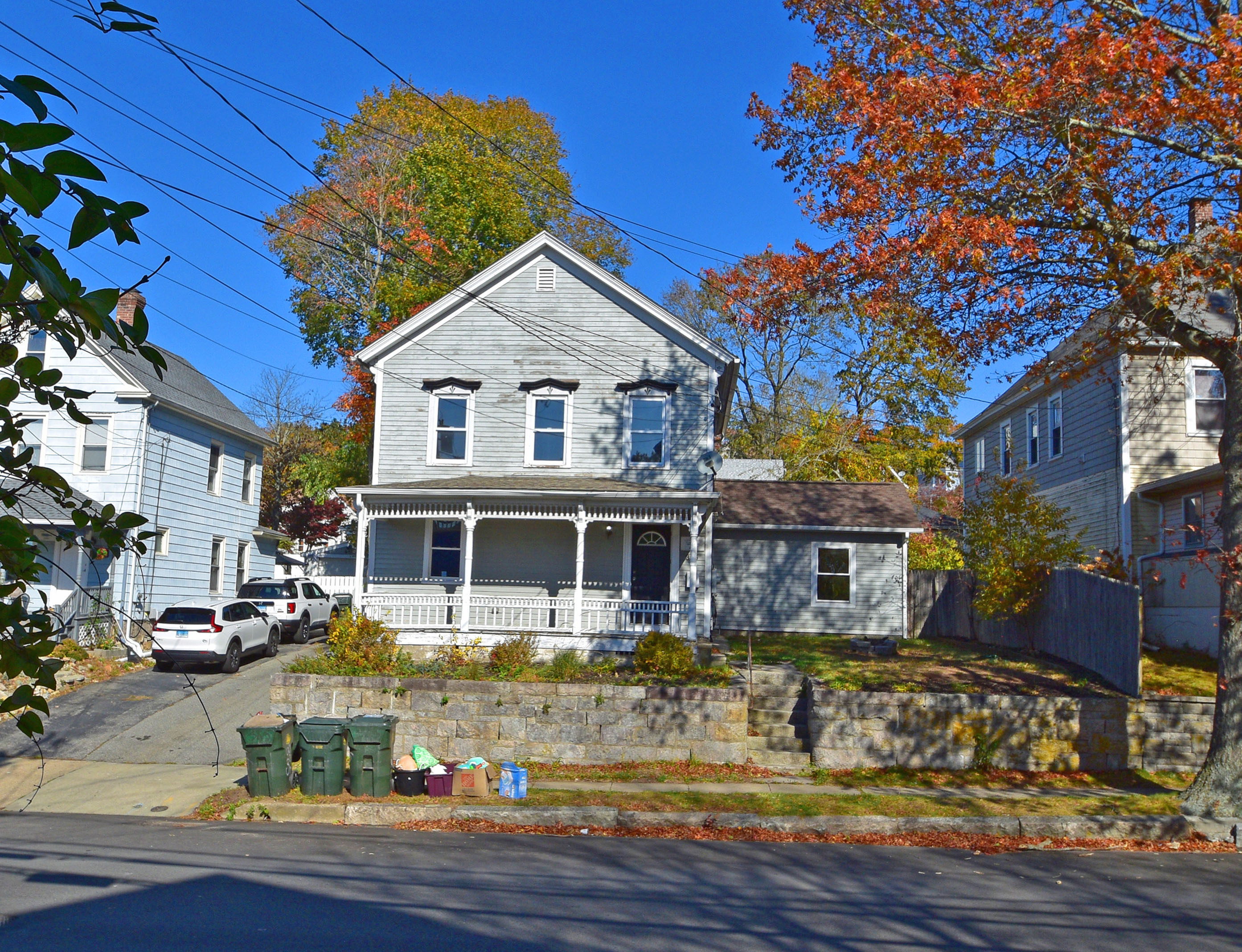 385 Broad Street New London CT 06320