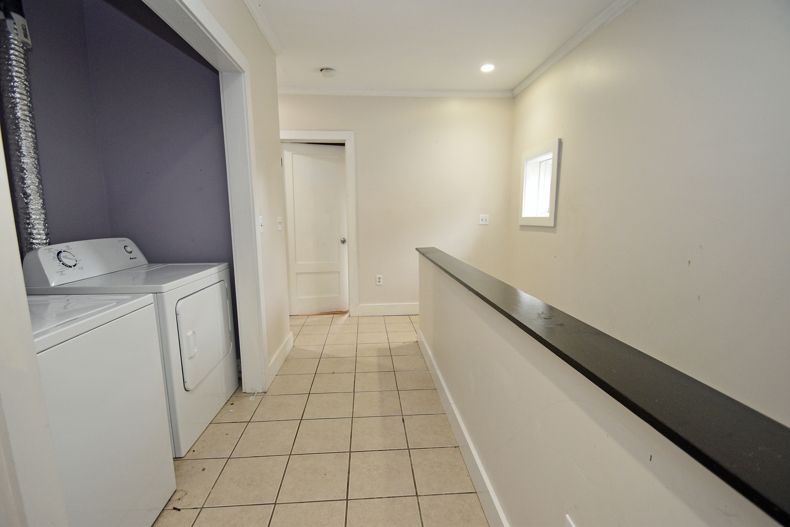 385 Broad Street New London CT 06320