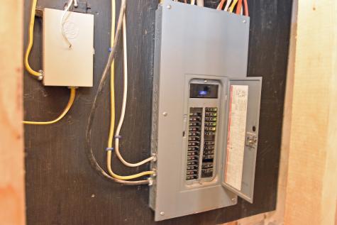 385 Broad Street New London CT 06320