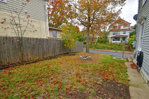 385 Broad Street New London CT 06320