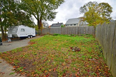 385 Broad Street New London CT 06320