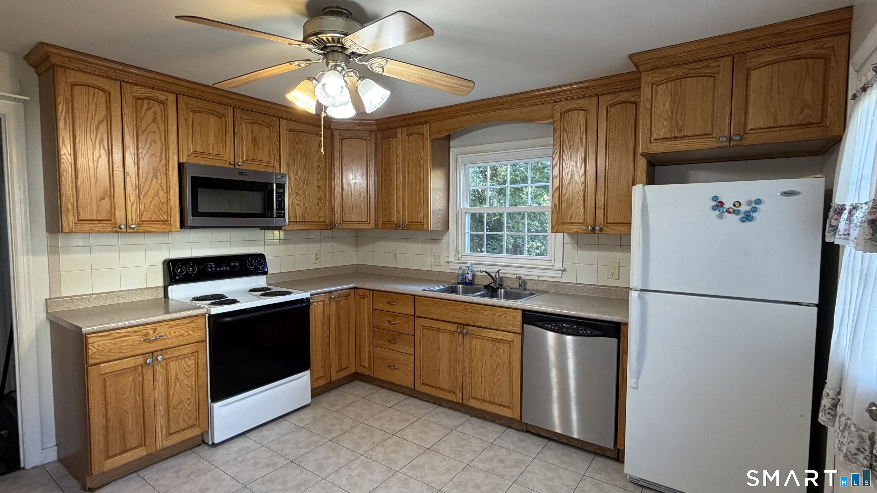 21 Sunset Road East Haven CT 06512