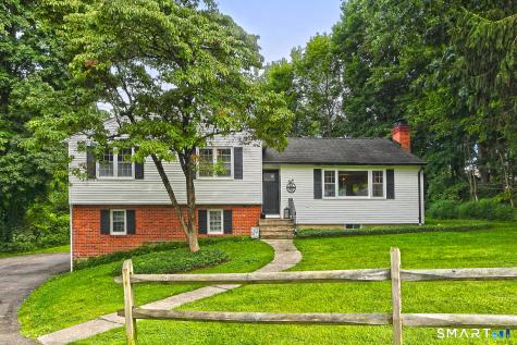 2 Chestnut Circle Naugatuck CT 06770