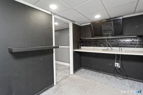 2 Chestnut Circle Naugatuck CT 06770