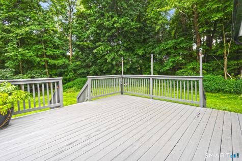 2 Chestnut Circle Naugatuck CT 06770