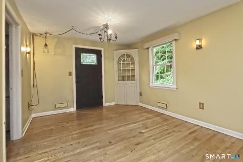 2 Chestnut Circle Naugatuck CT 06770