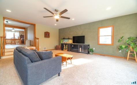 183 Aston Lane Middletown CT 06457