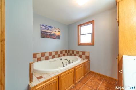 183 Aston Lane Middletown CT 06457