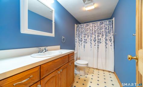 183 Aston Lane Middletown CT 06457