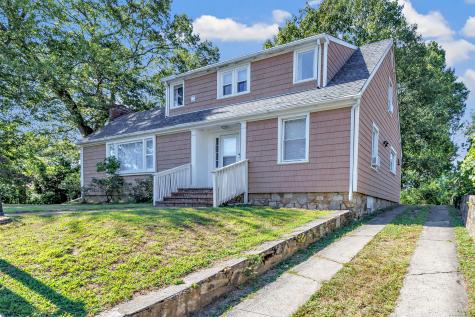 86 Vanguard Street Bridgeport CT 06606