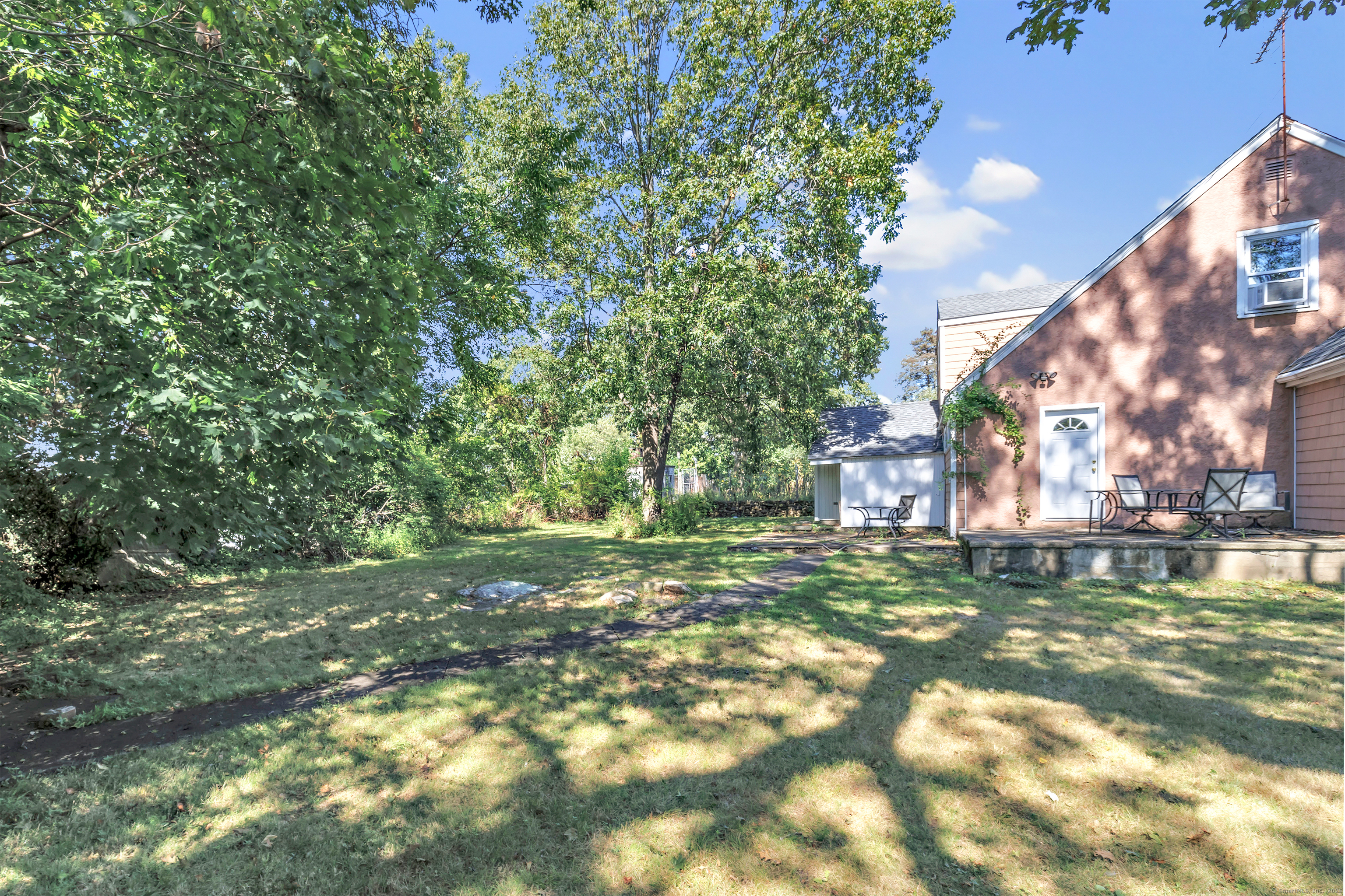 86 Vanguard Street Bridgeport CT 06606